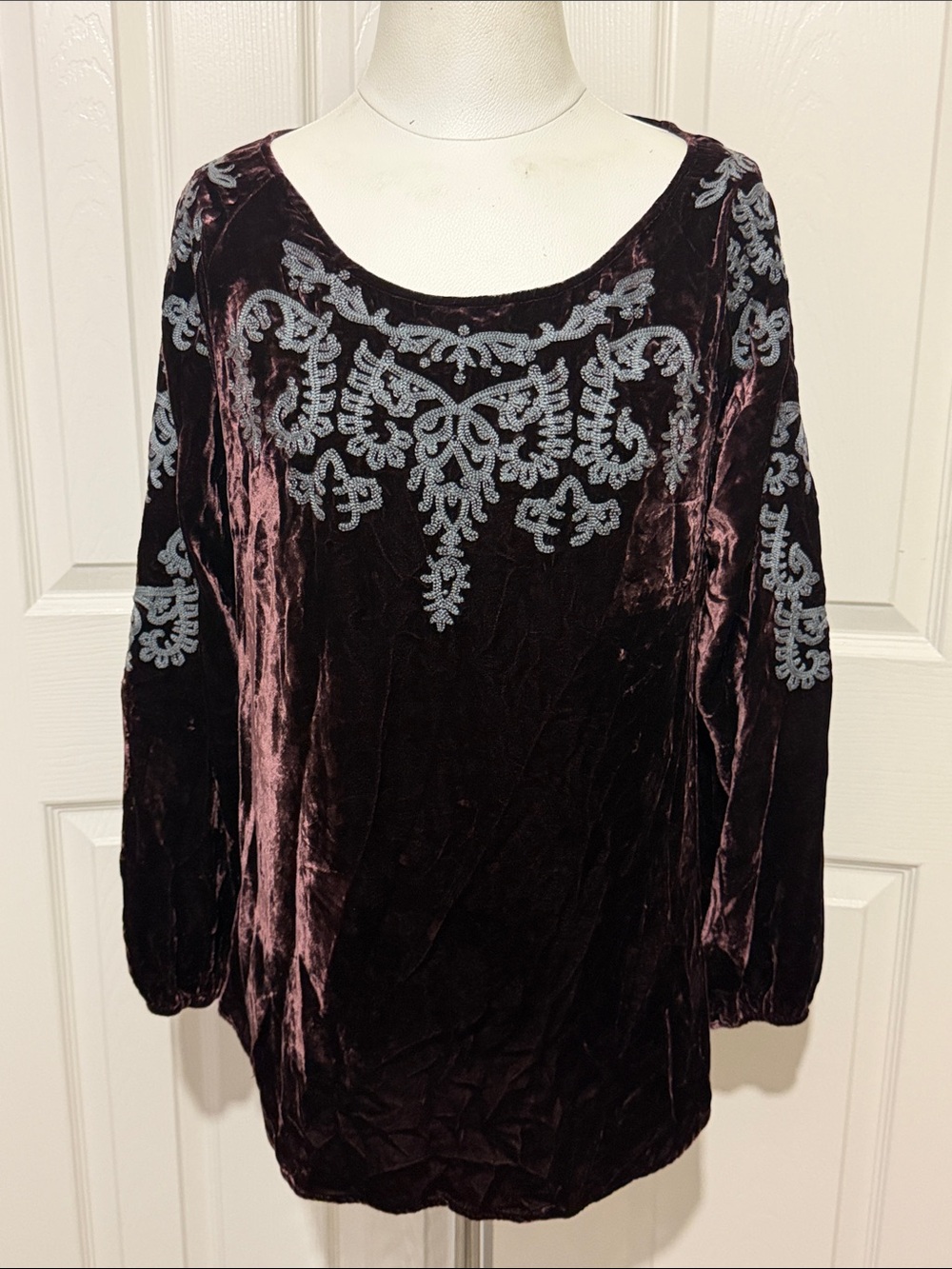 Sundance Peasant Top Silk Velvet Embroidered Relaxed Fit Boho Fall